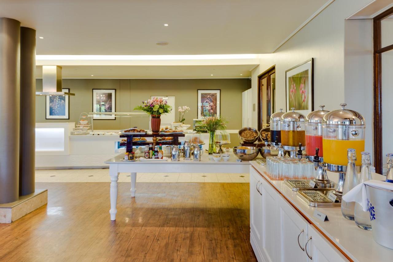 Protea Hotel By Marriott George King George Exterior foto