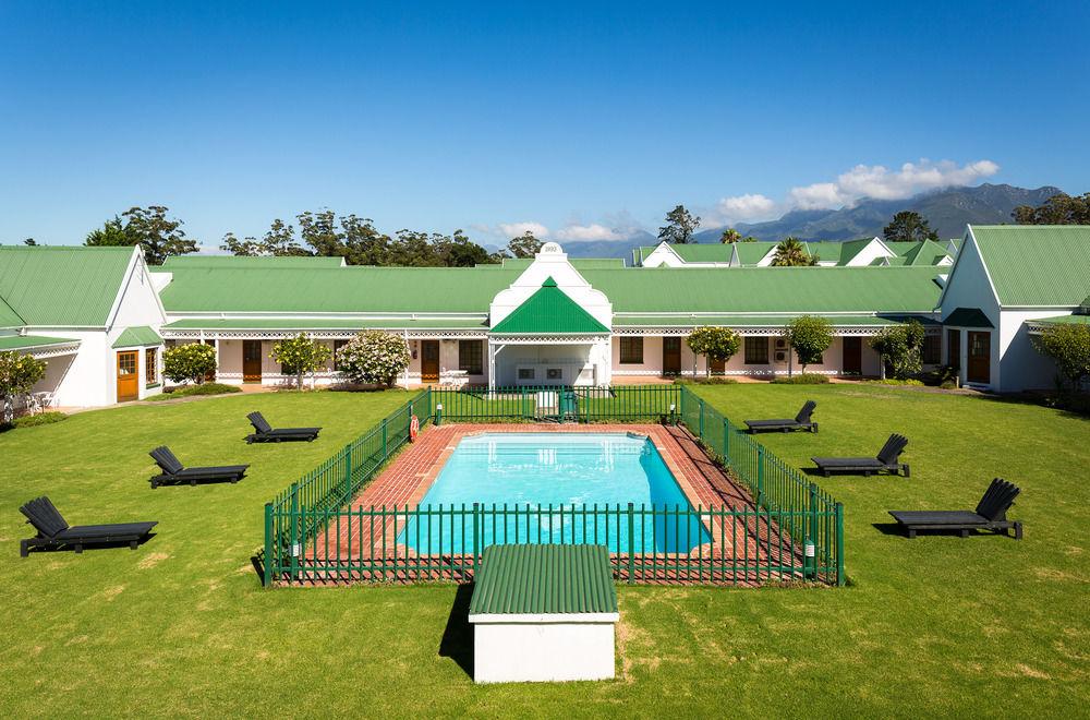 Protea Hotel By Marriott George King George Exterior foto