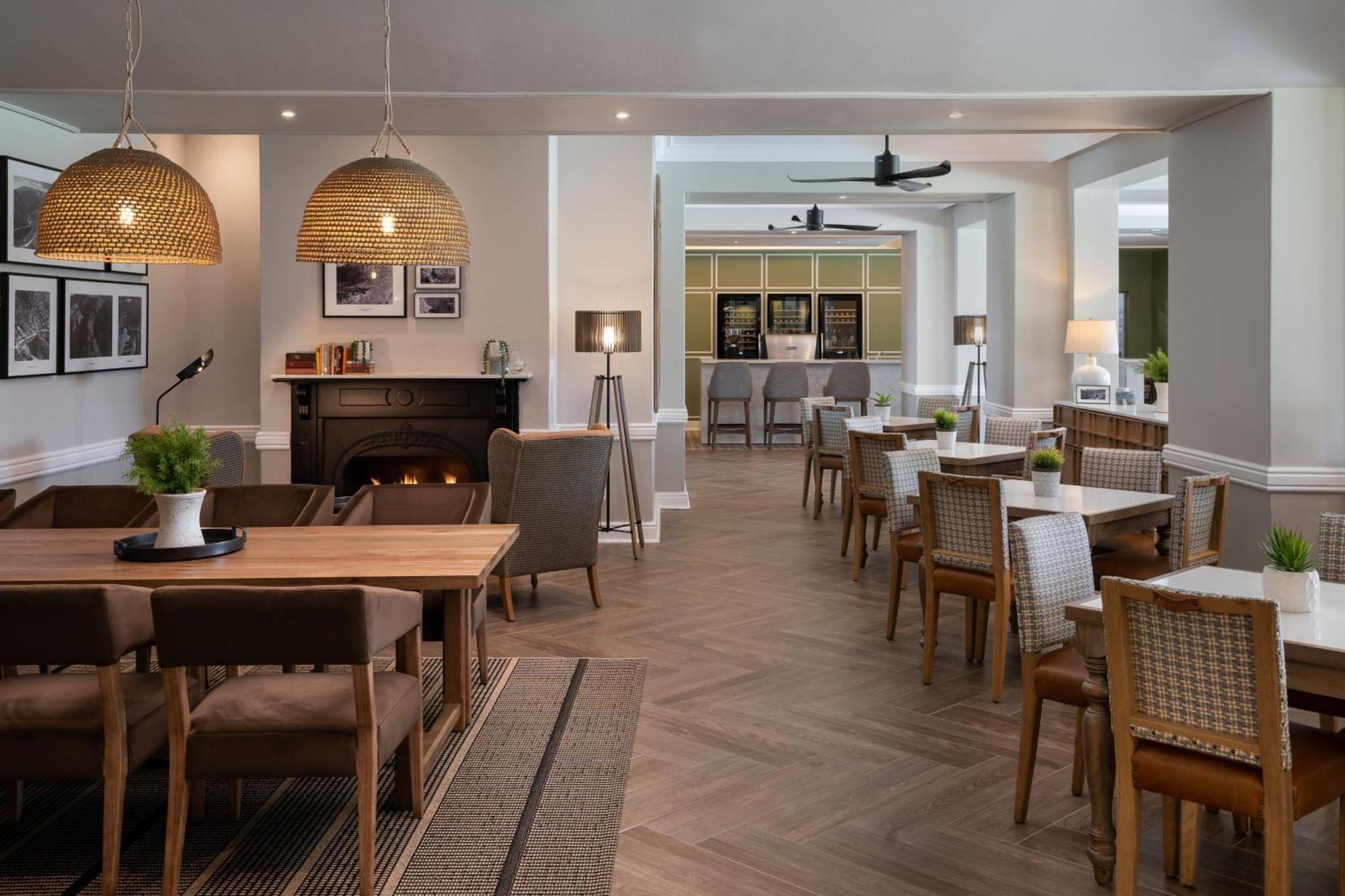 Protea Hotel By Marriott George King George Exterior foto