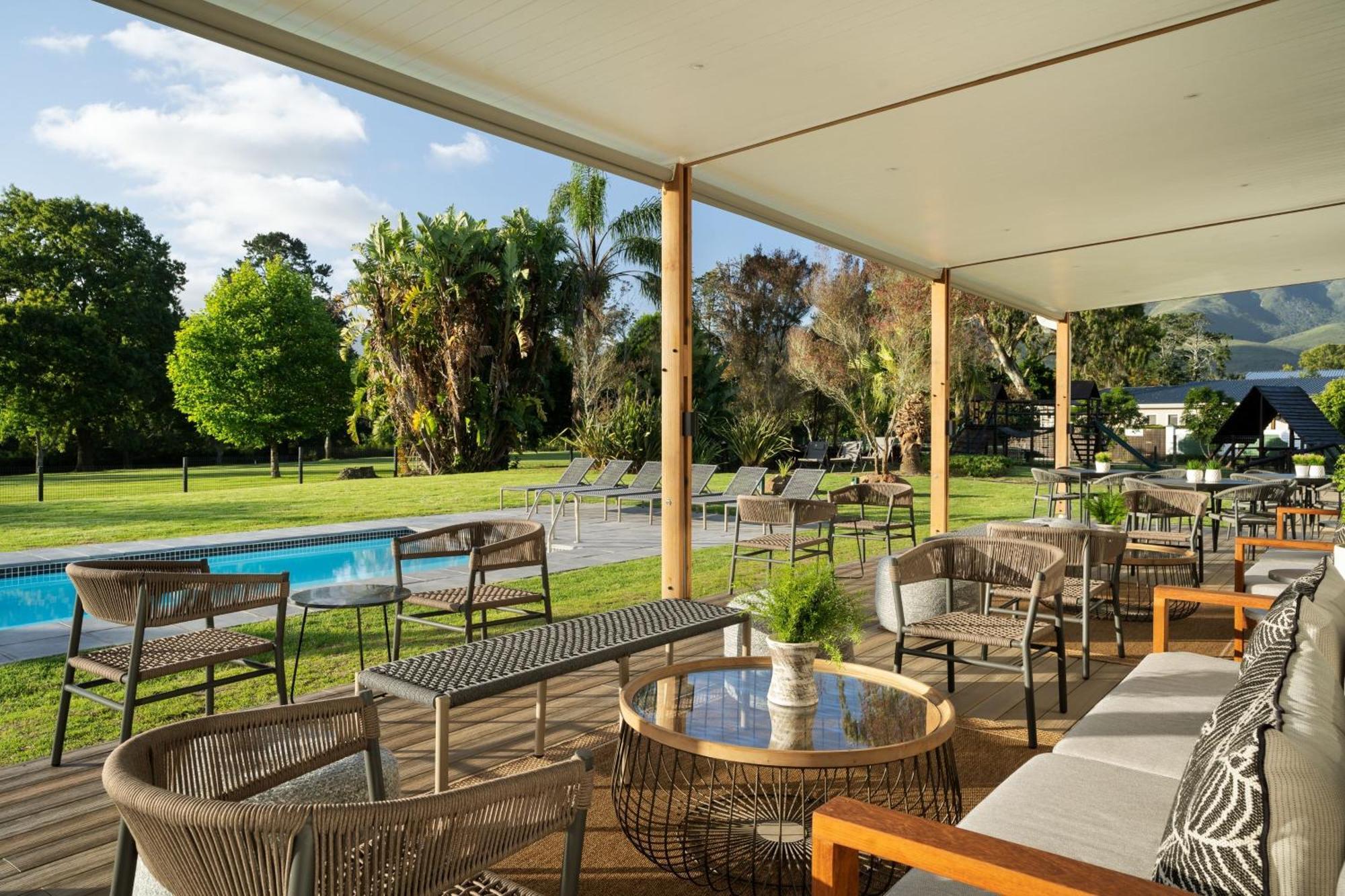 Protea Hotel By Marriott George King George Exterior foto
