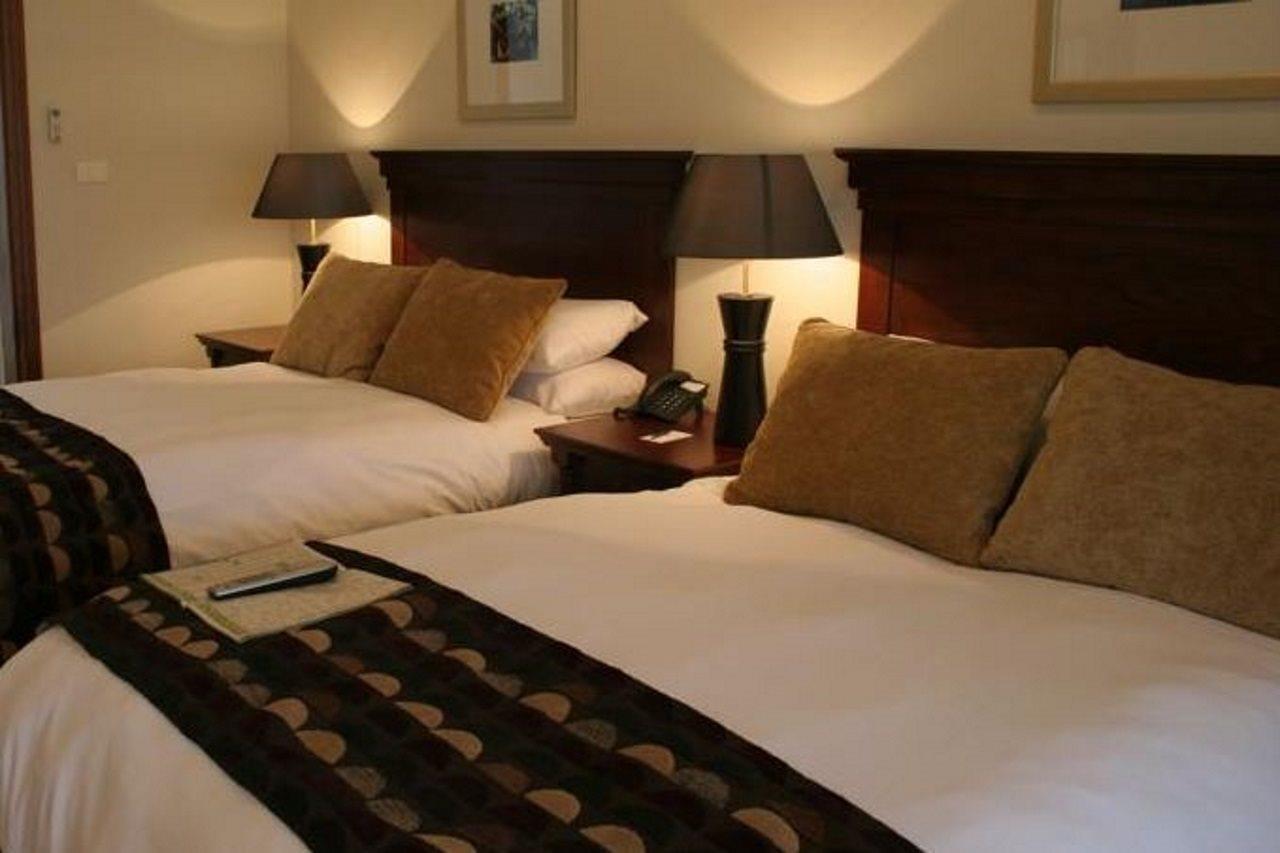 Protea Hotel By Marriott George King George Exterior foto