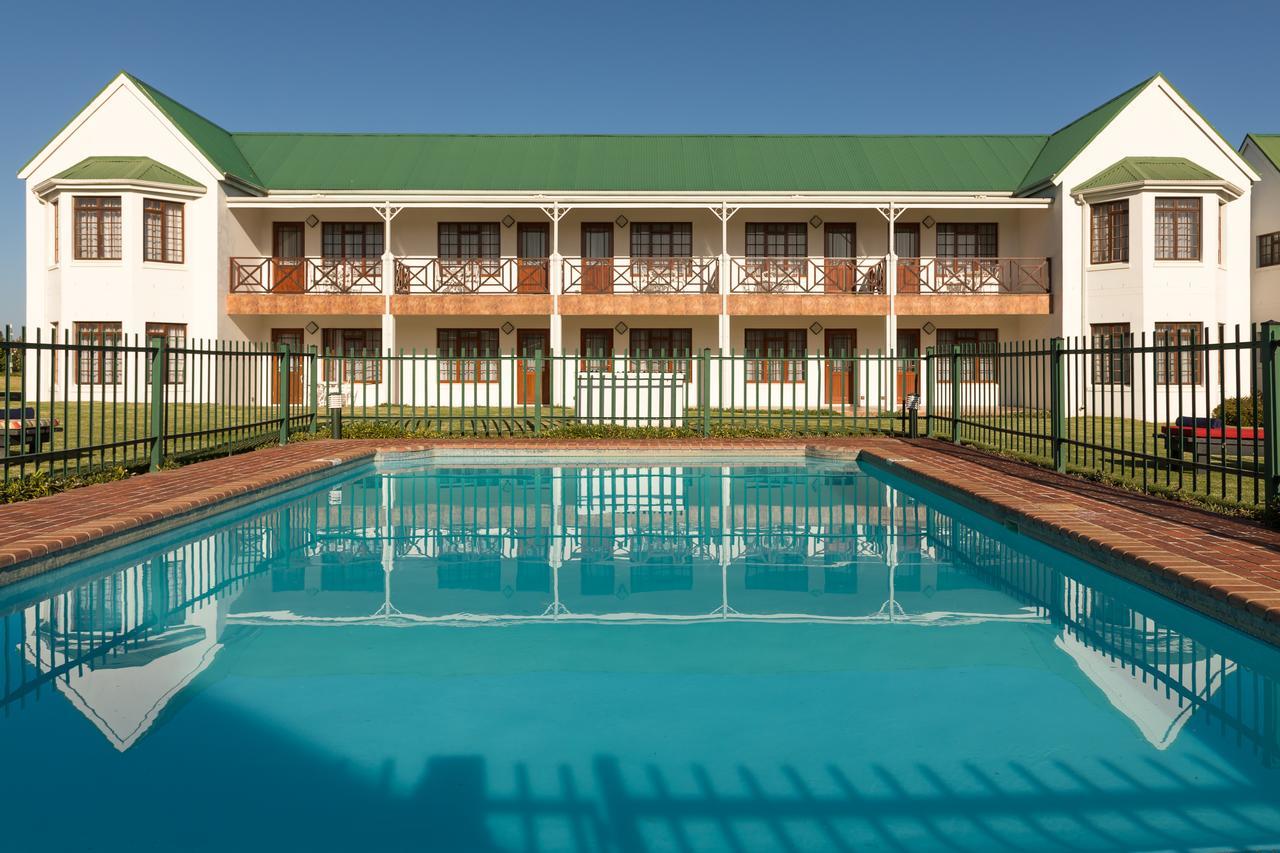 Protea Hotel By Marriott George King George Exterior foto